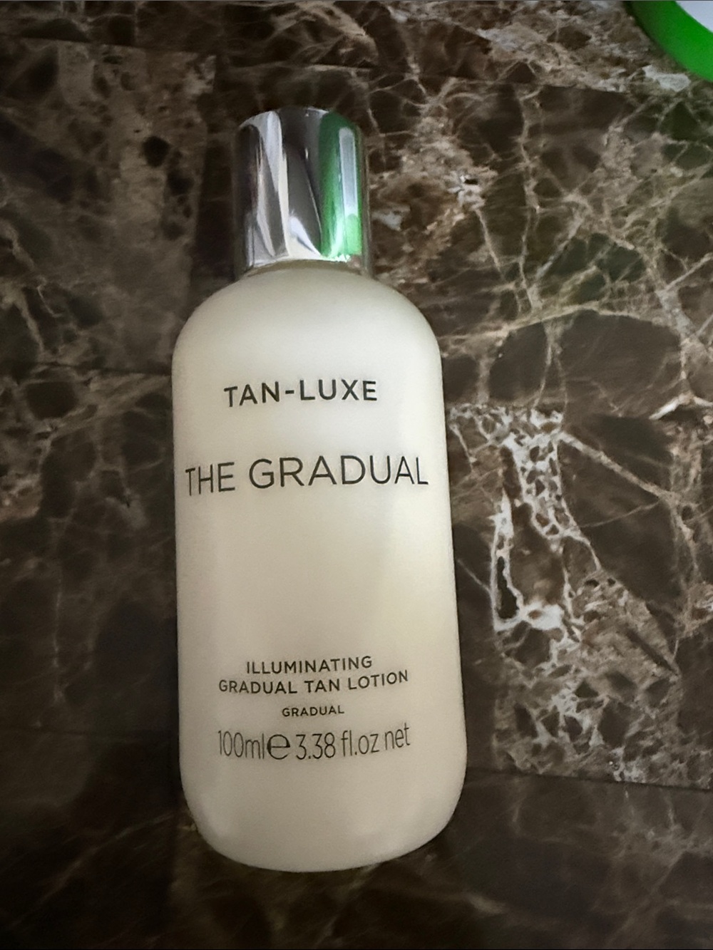 The Gradual Illuminating Gradual Tan Lotion - Cream